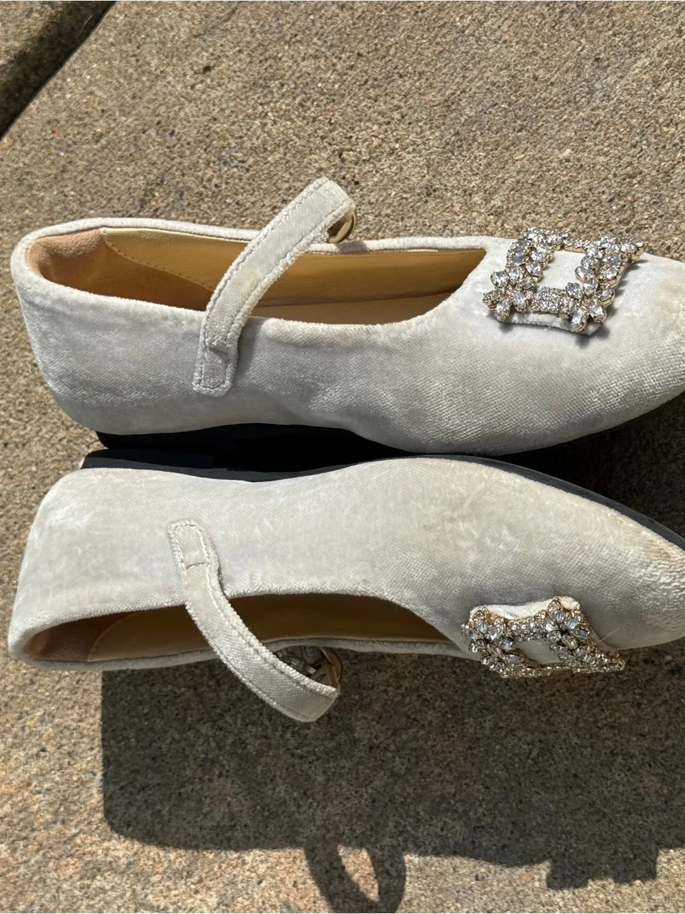 Luxelim sz 28 Lila Velvet Shoes  Perla gray with crystal-buckle